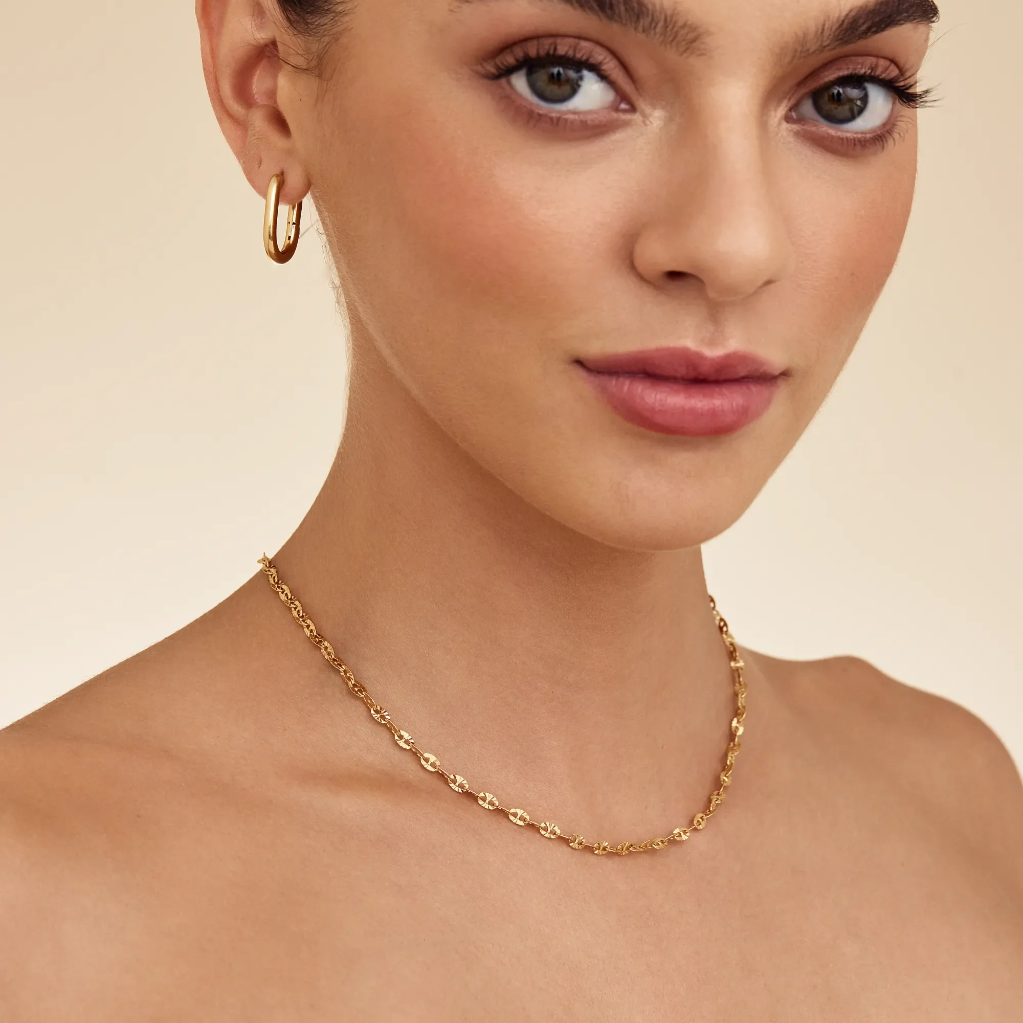 Bold Sequin Chain Necklace - Image 3