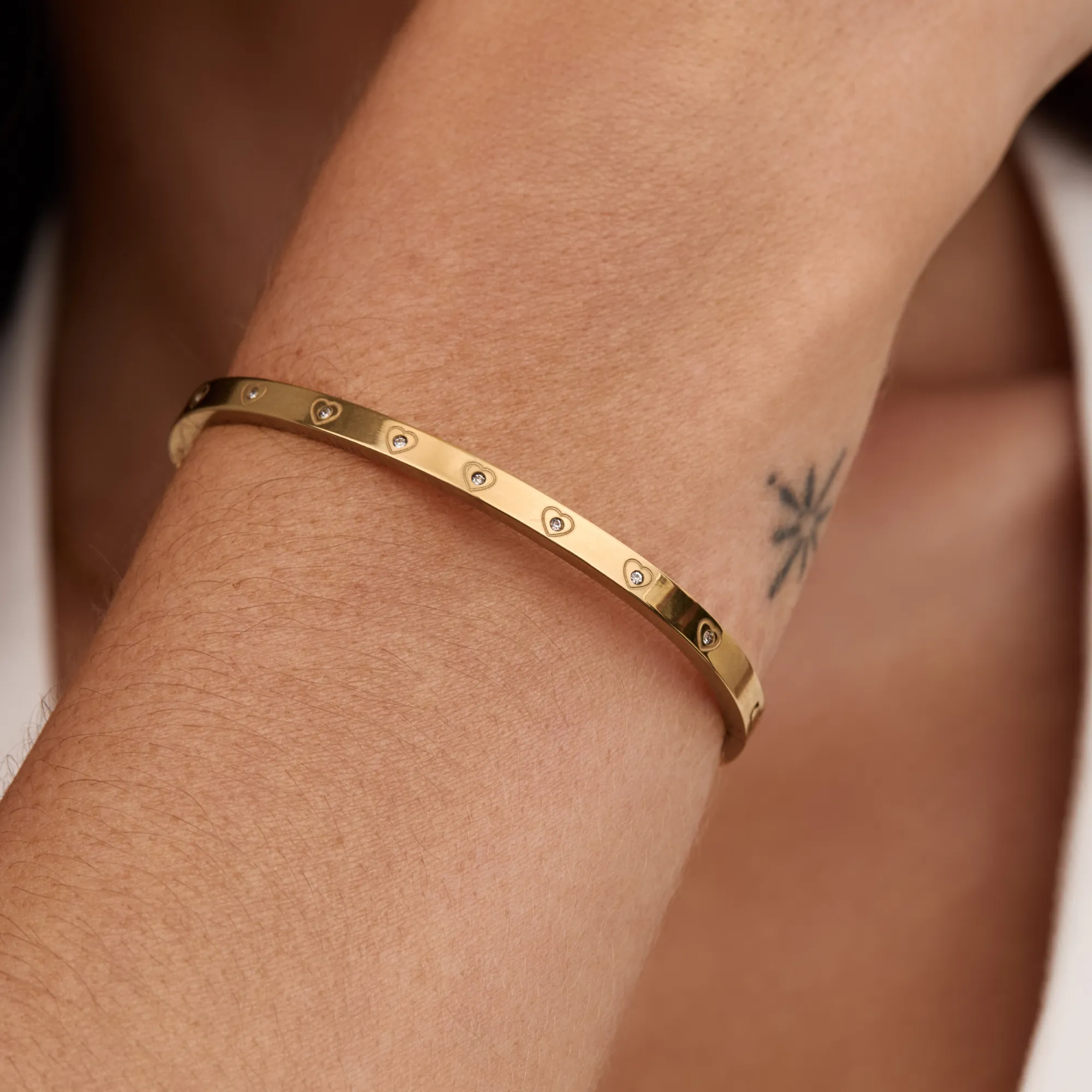 Crystal Heart Bangle - Image 6