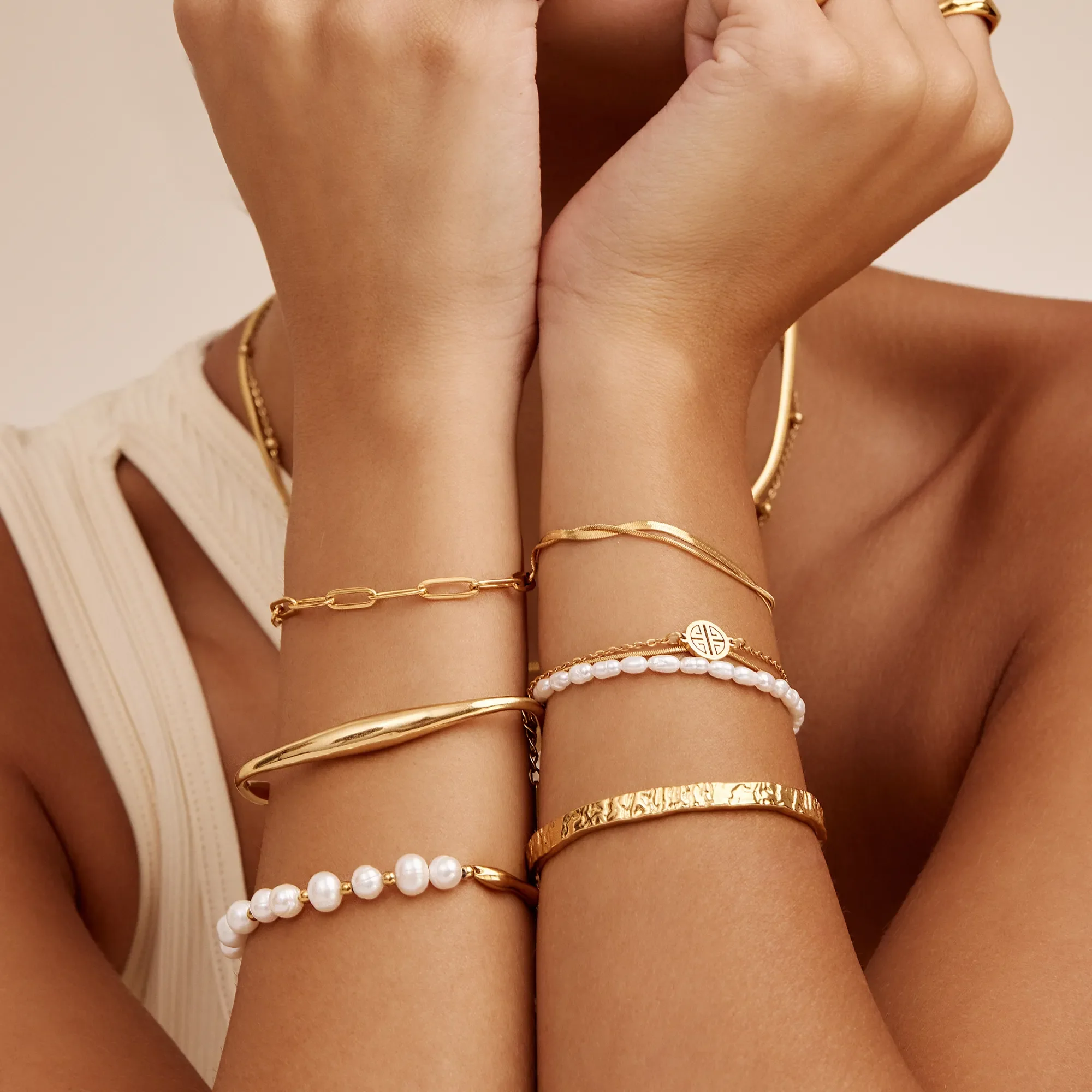 Isla Freshwater Pearl Bracelet - Image 4