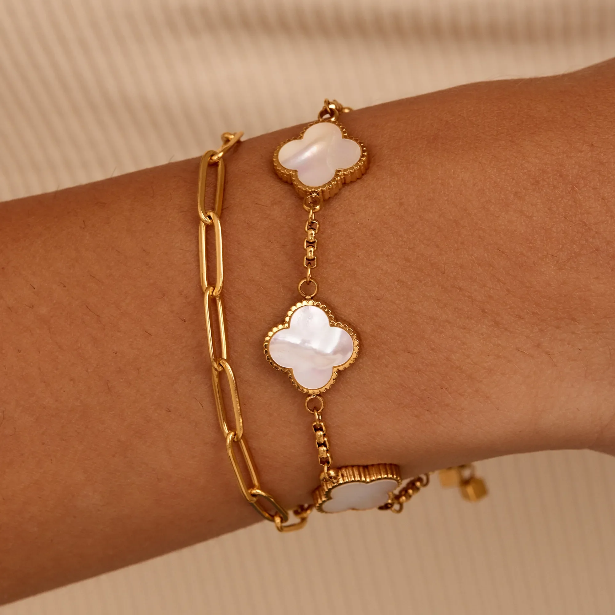 Mother Of Pearl Clover Bracelet - Image 4