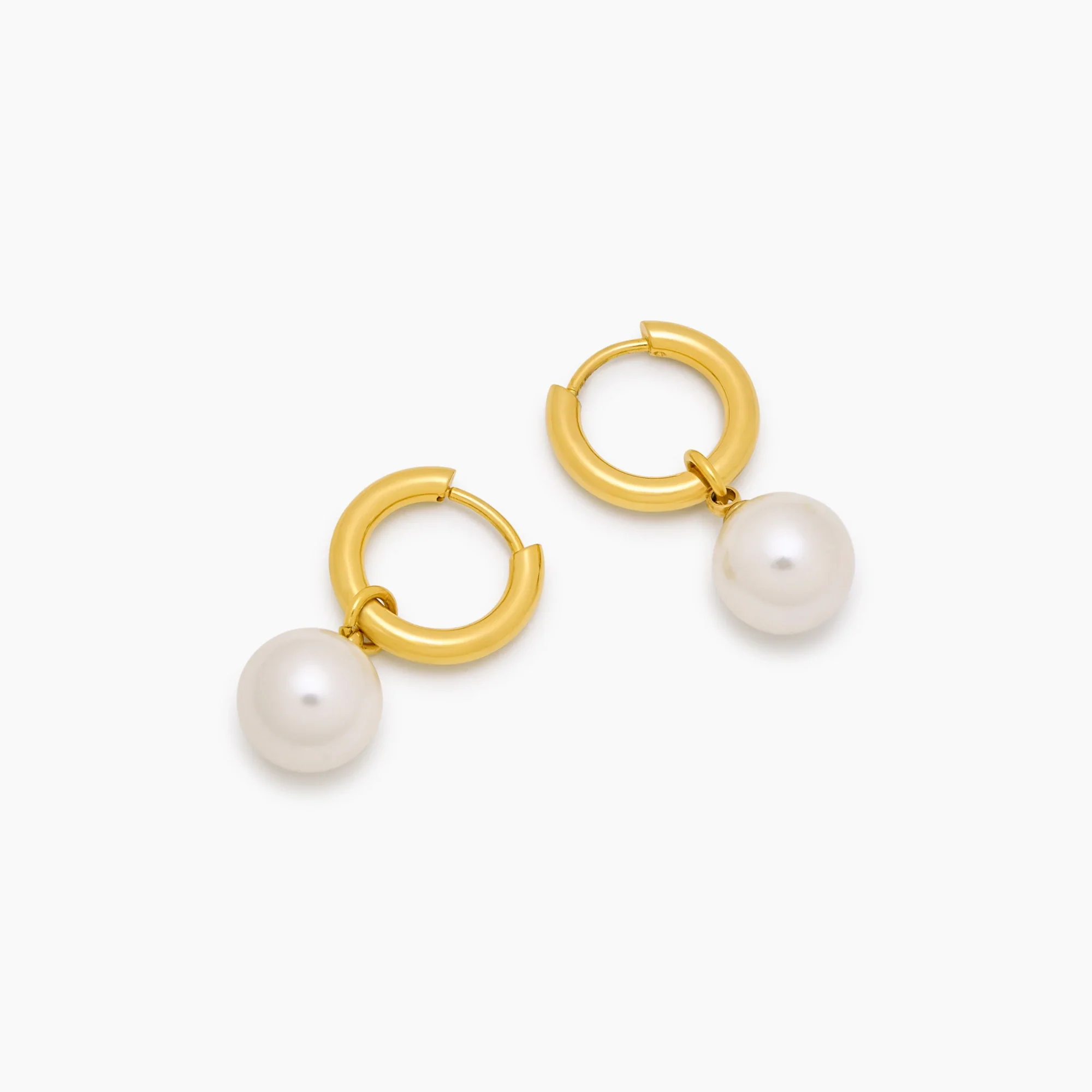 Pearl Drop Earrings - Image 4